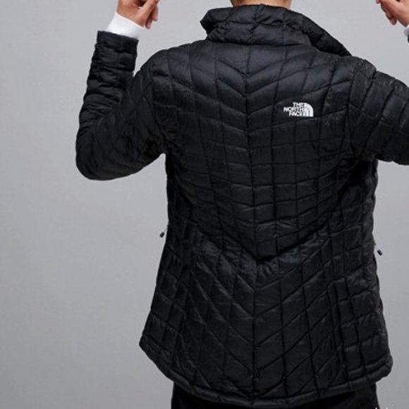 THE NORTH FACE WOMEN’S THERMOBALL ECO JACKET - Picture 8 of 9